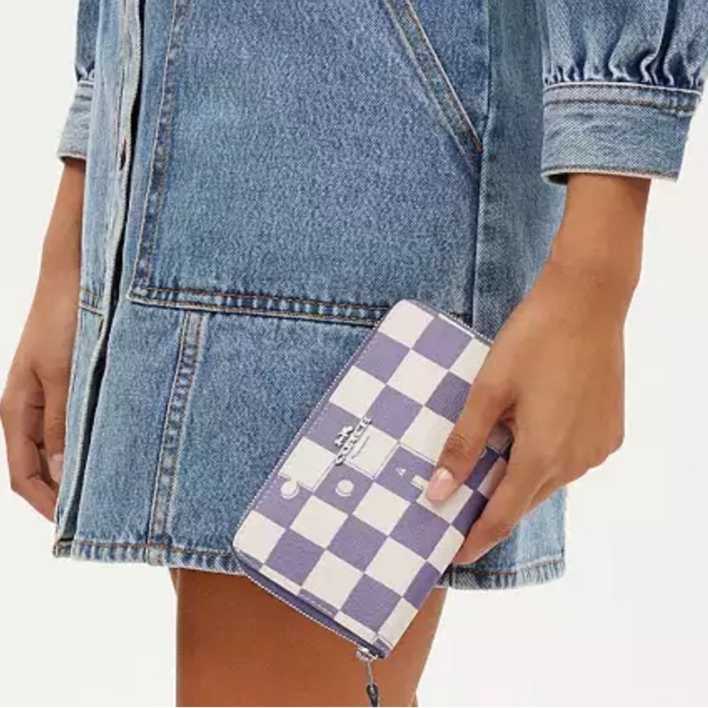 Medium Id Zip Wallet With Checkerboard Print - Picture 2 of 15